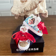Load image into Gallery viewer, Hawaiian Wayfarer Shoes - Sincere Sentiments