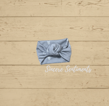 Load image into Gallery viewer, Gray Chevron Knotted Headband - Sincere Sentiments