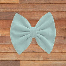 Load image into Gallery viewer, Purple Floral Bow Set - Sincere Sentiments